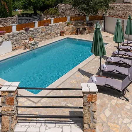 Hiza Bratovici * Poreč