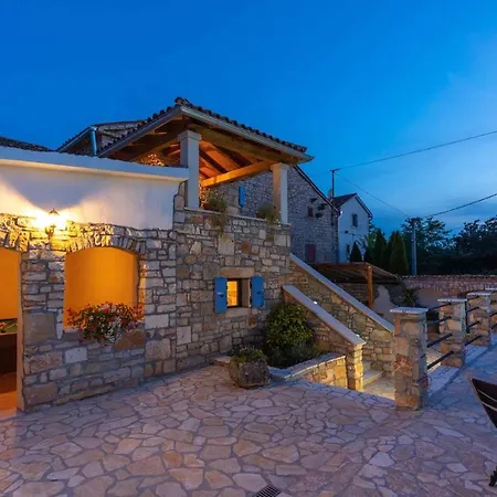Hiza Bratovici Vakantiehuis