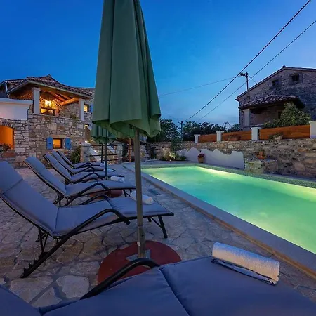 Hiza Bratovici Vakantiehuis Poreč
